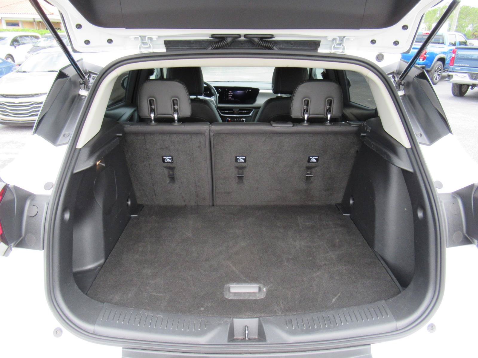 Used 2025 Buick Encore GX Preferred FWD image 32
