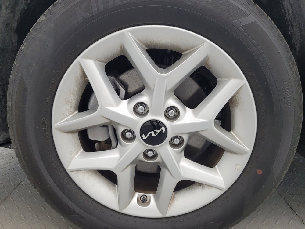 Used 2025 Kia Soul LX w/ LX Technology Package image 31