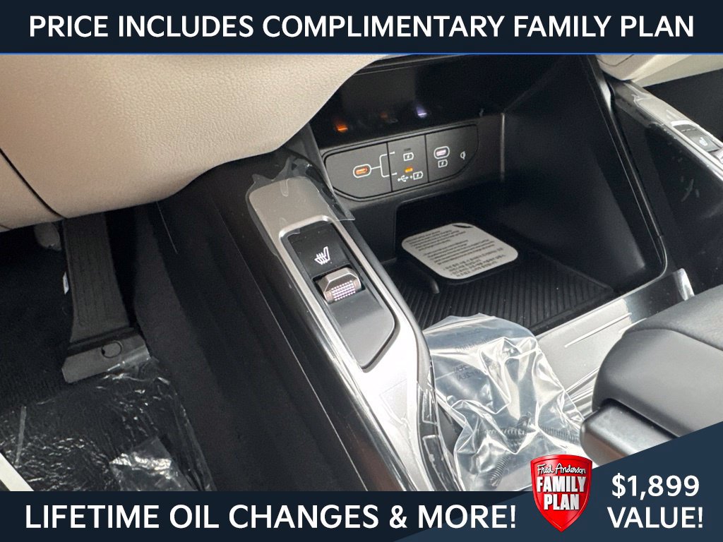 New 2026 Kia Sorento S w/ S Panoramic Sunroof Package FWD image 7