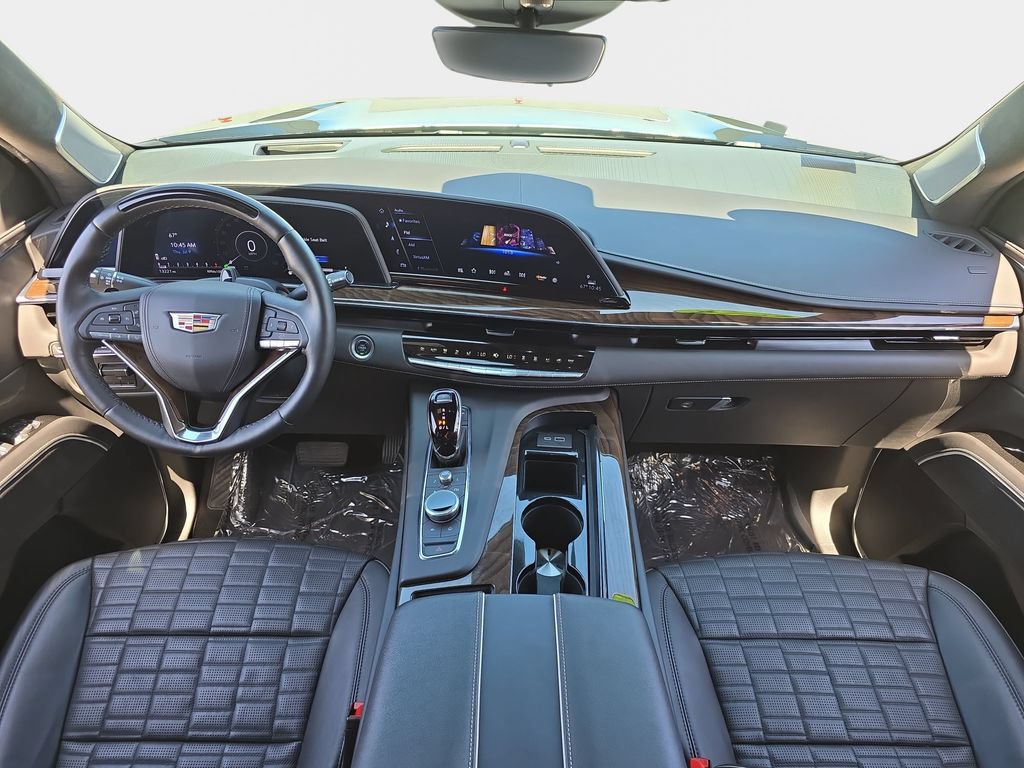 Used 2024 Cadillac Escalade Sport Platinum w/ LPO, ONYX Package AWD/4WD image 10