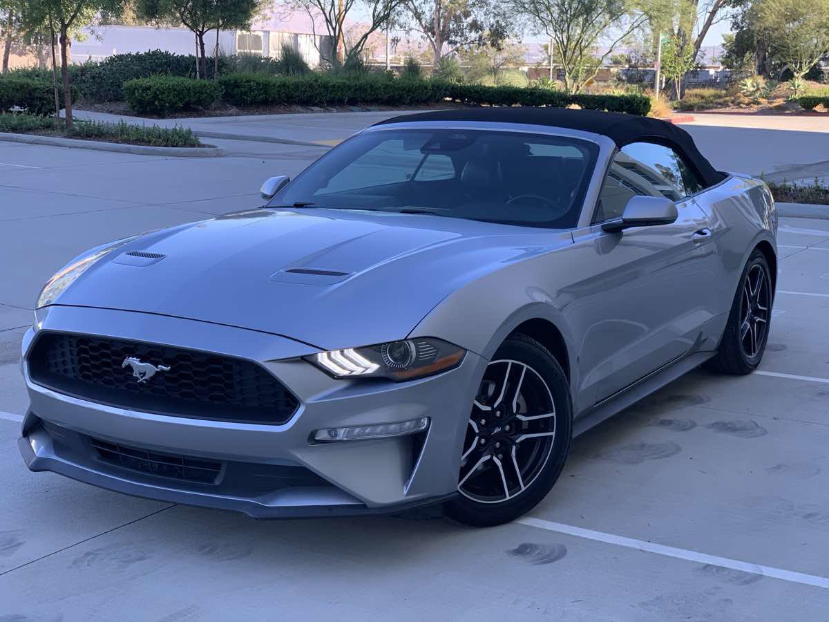 Used 2021 Ford Mustang Premium image 3