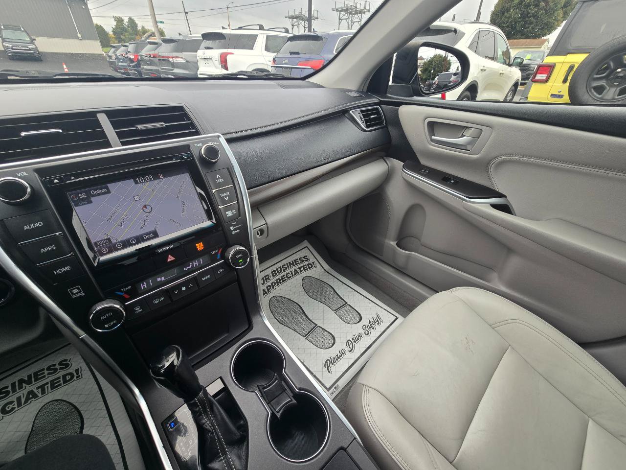Used 2017 Toyota Camry XLE w/ Moonroof Package FWD image 12