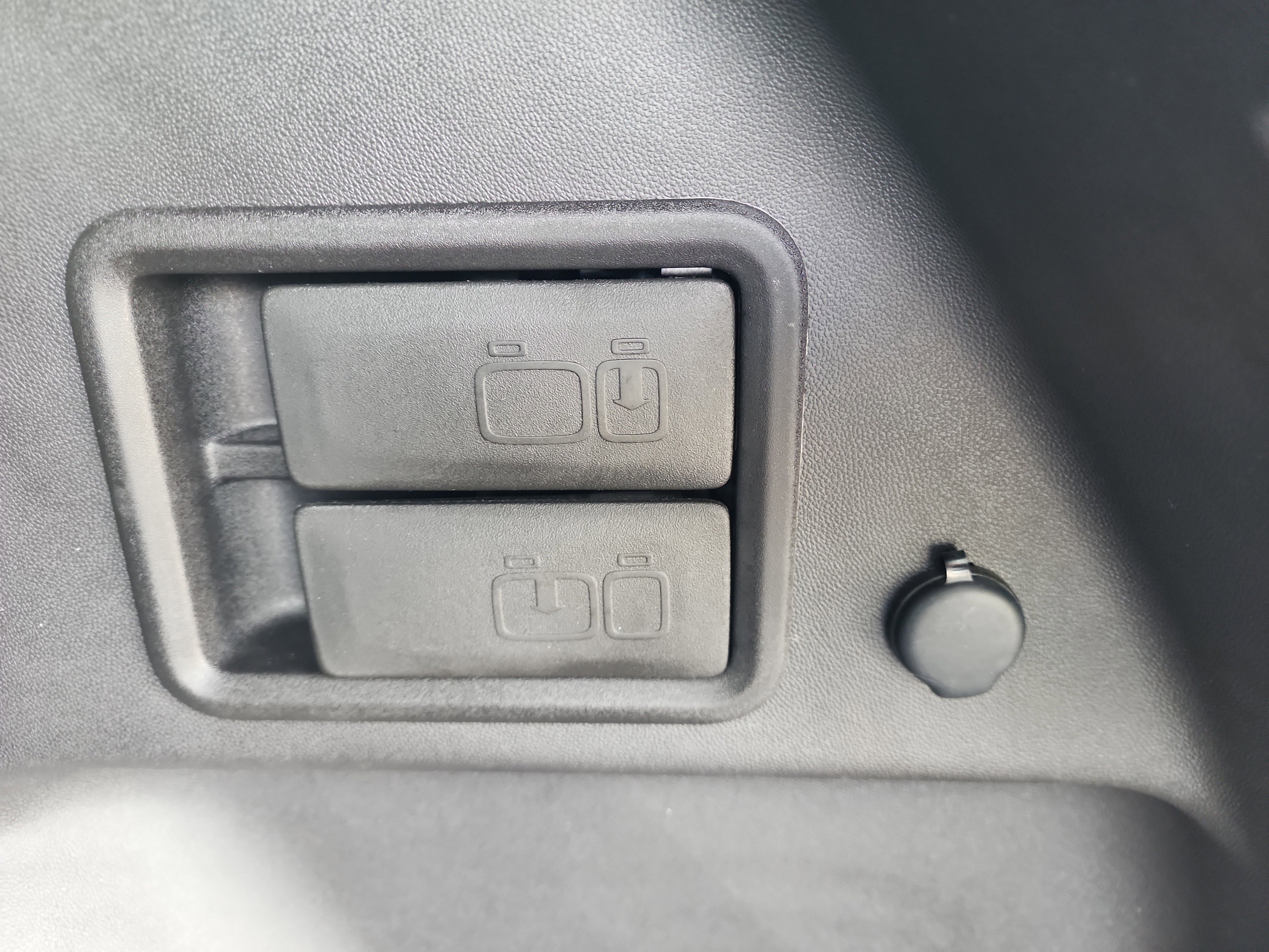 Certified 2024 Chevrolet Equinox Premier AWD/4WD image 31