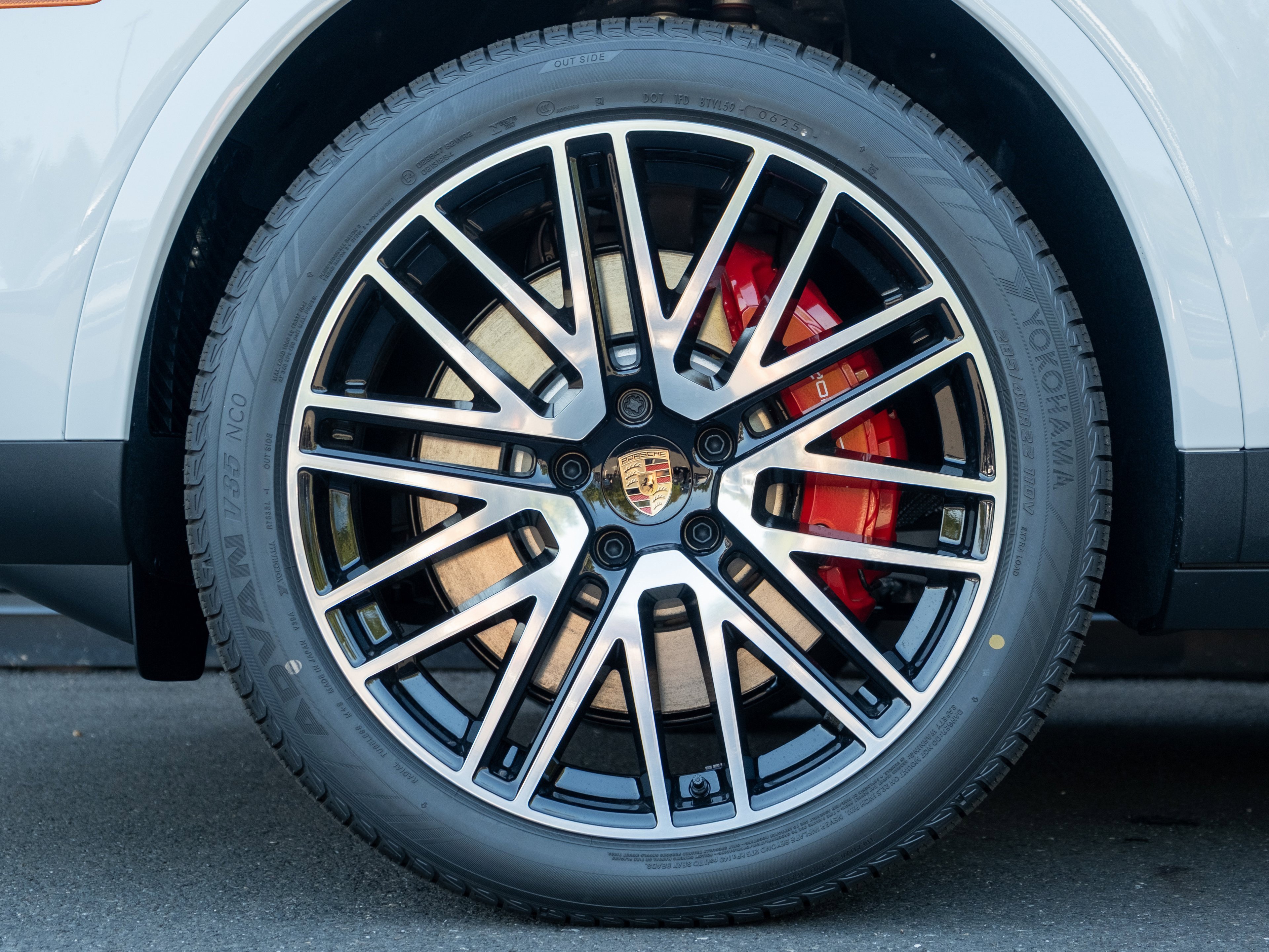 New 2026 Porsche Cayenne S image 12
