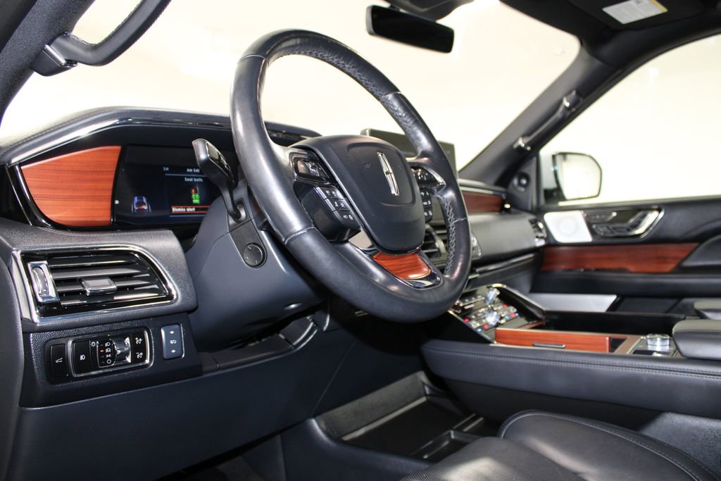 Used 2024 Lincoln Navigator Reserve image 26