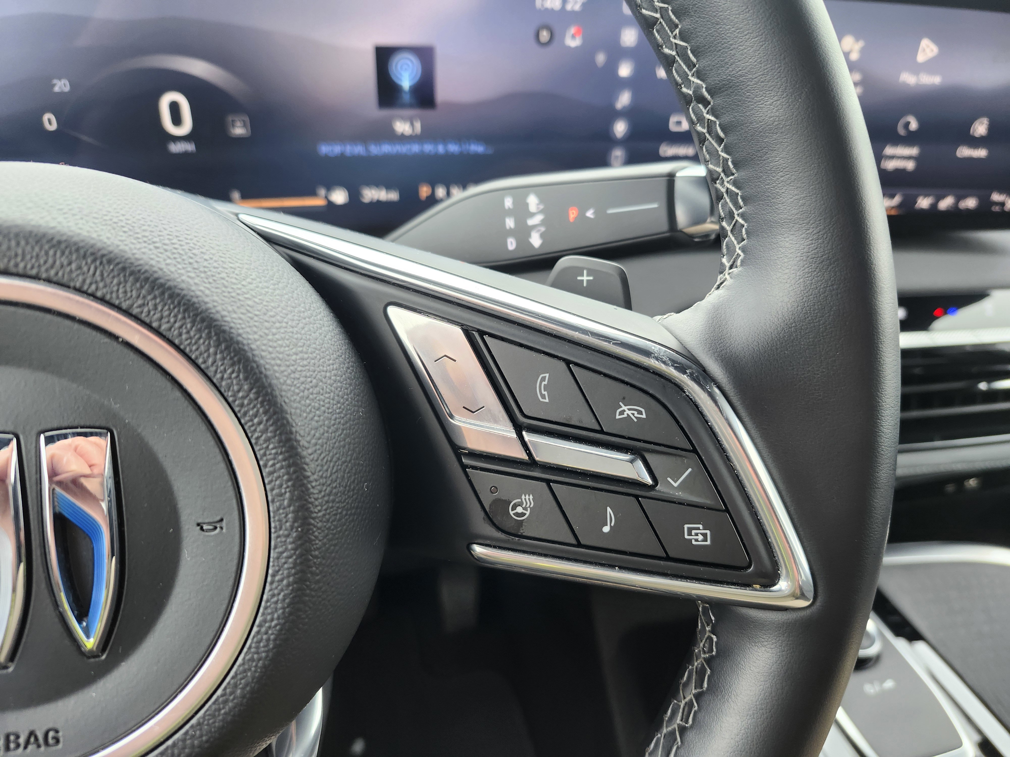 Used 2025 Buick Enclave Sport Touring image 12