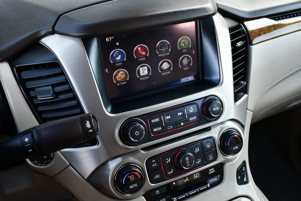 Used 2016 GMC Yukon Denali w/ Open Road Package image 53