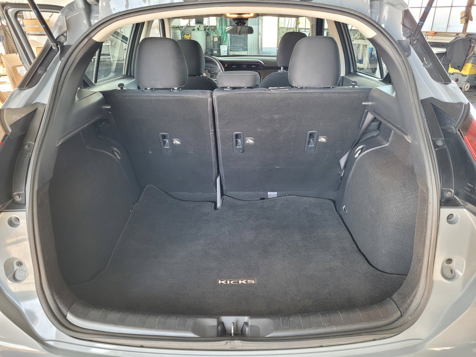 Certified 2022 Nissan Kicks SV FWD image 19