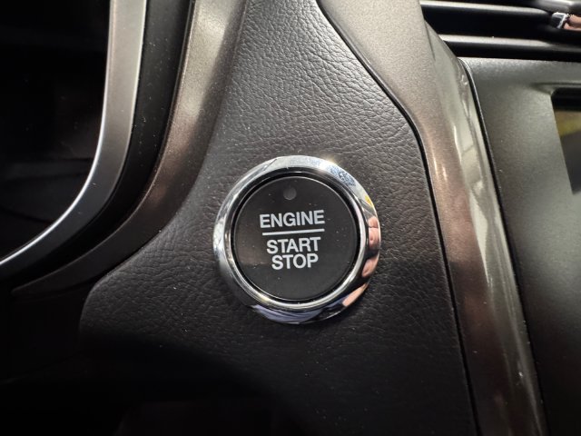 Used 2019 Ford Fusion SE FWD image 20