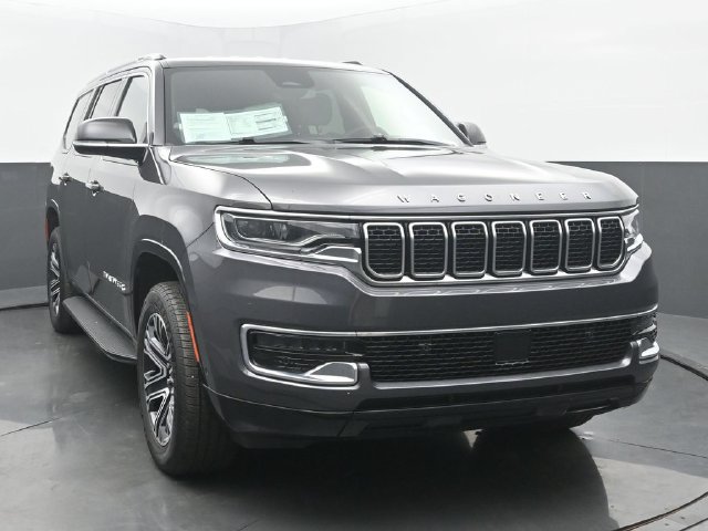 Used 2025 Jeep Wagoneer 4WD image 8