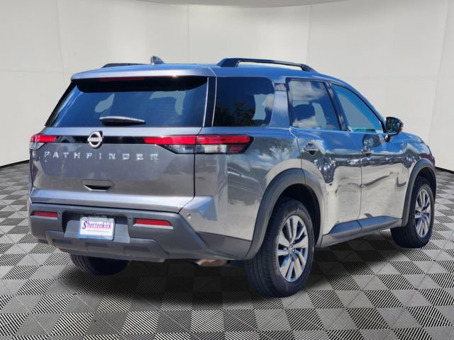 Used 2025 Nissan Pathfinder SV FWD image 5