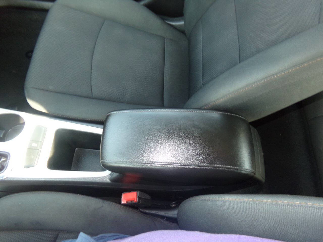 Used 2017 Chevrolet Cruze LS image 48