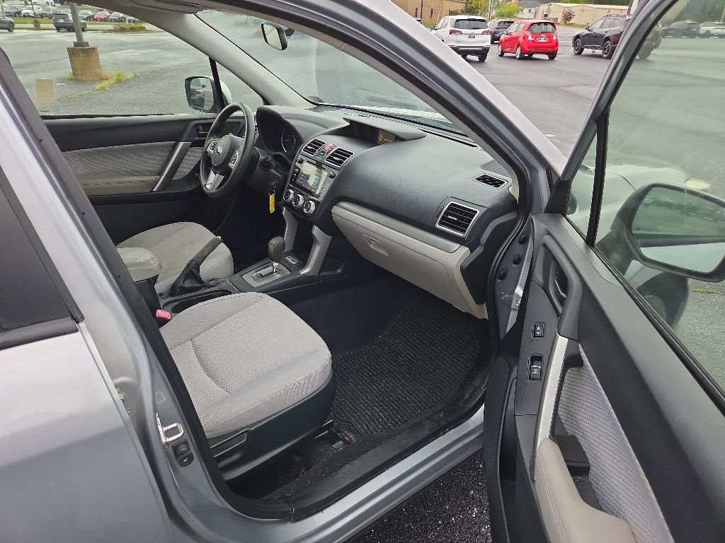 Used 2017 Subaru Forester 2.5i Premium w/ Rugged Package #1 AWD/4WD image 6
