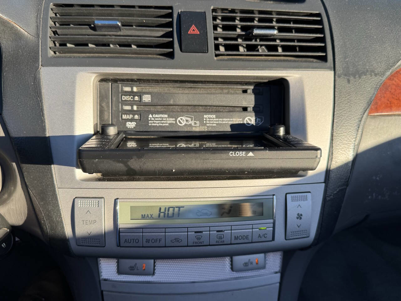 Used 2006 Toyota Solara SLE image 34