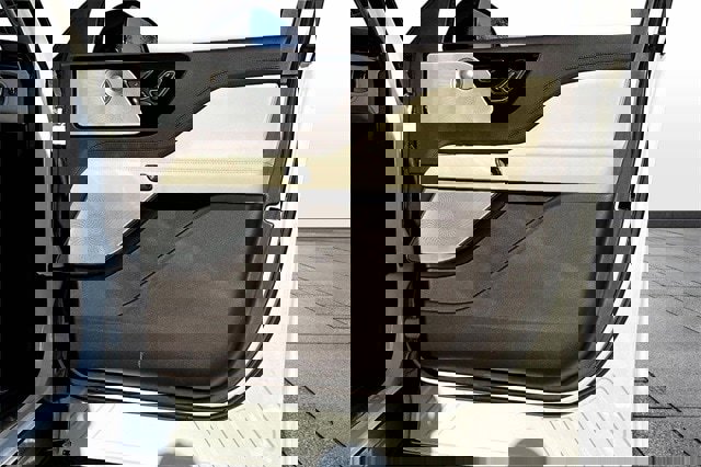 Used 2023 Lincoln Aviator Black Label Grand Touring w/ Class IV Trailer Tow Package image 32