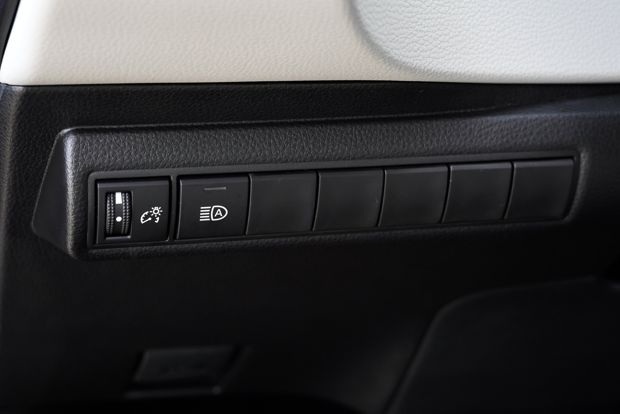New 2027 Toyota Corolla LE FWD image 19