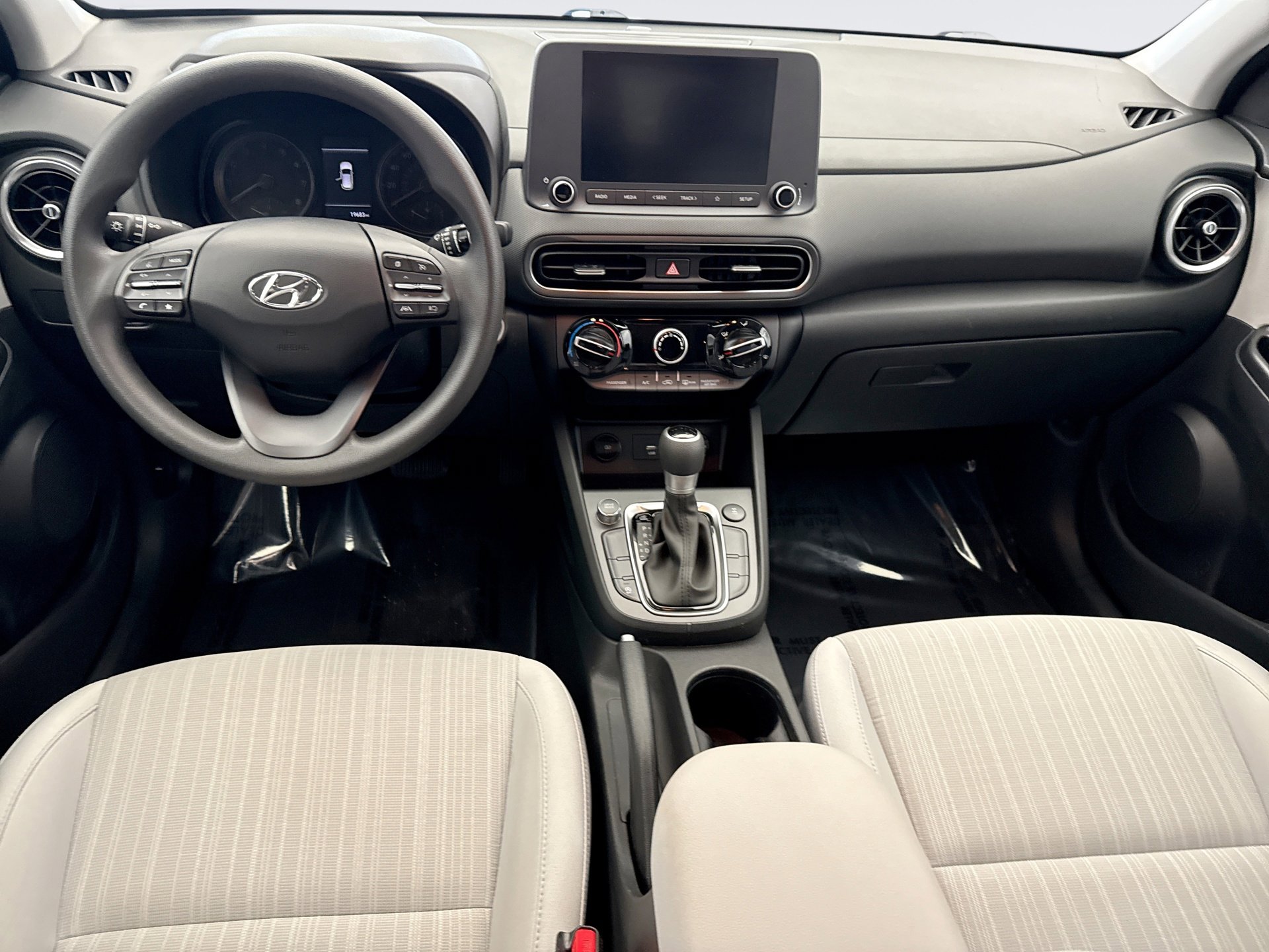 Used 2023 Hyundai Kona SEL image 14