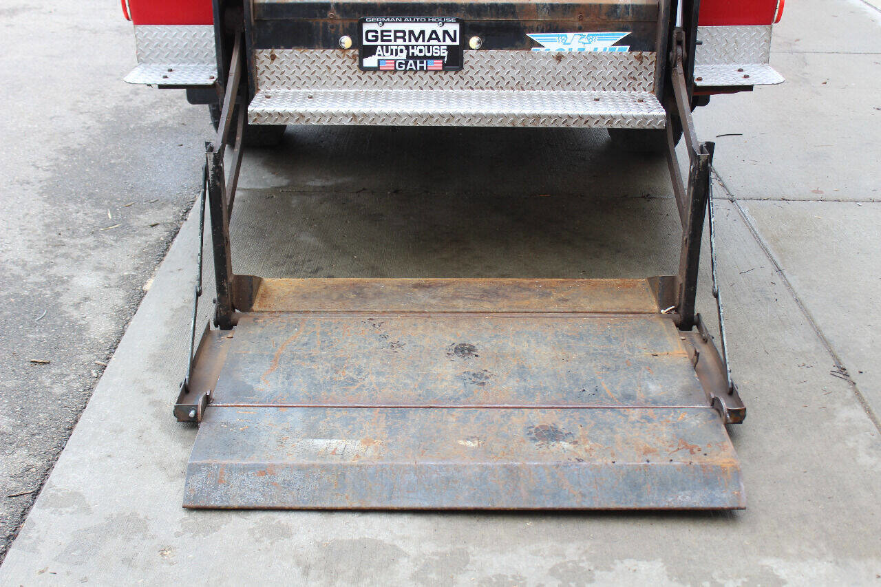 Used 2005 Chevrolet Silverado 3500 4x4 Regular Cab image 8