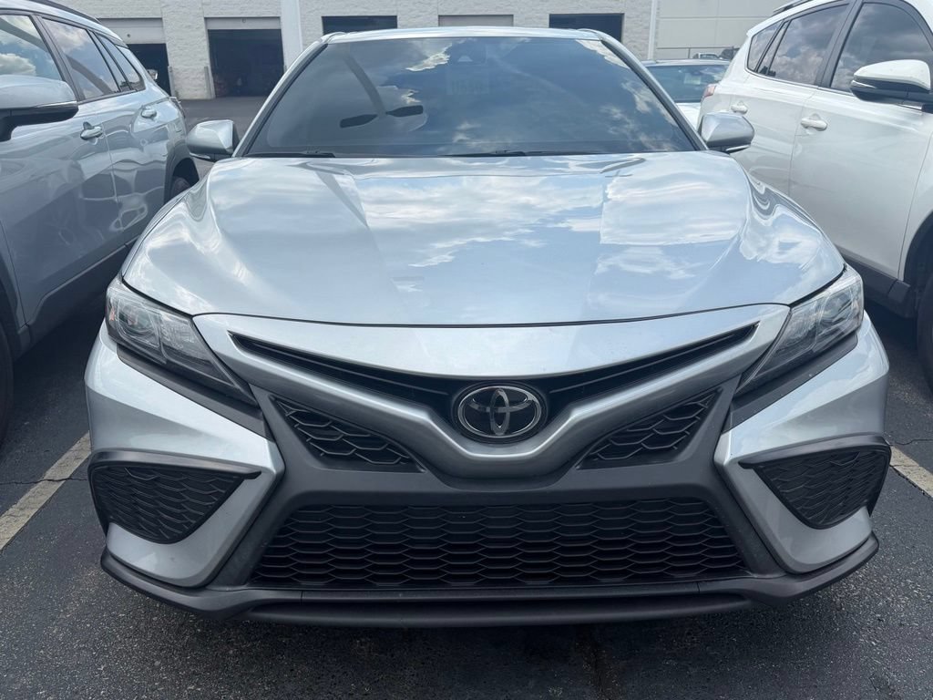 Used 2024 Toyota Camry SE FWD image 8
