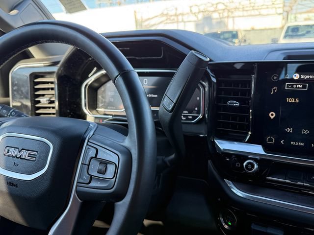 Used 2025 GMC Sierra 1500 SLT AWD/4WD image 19