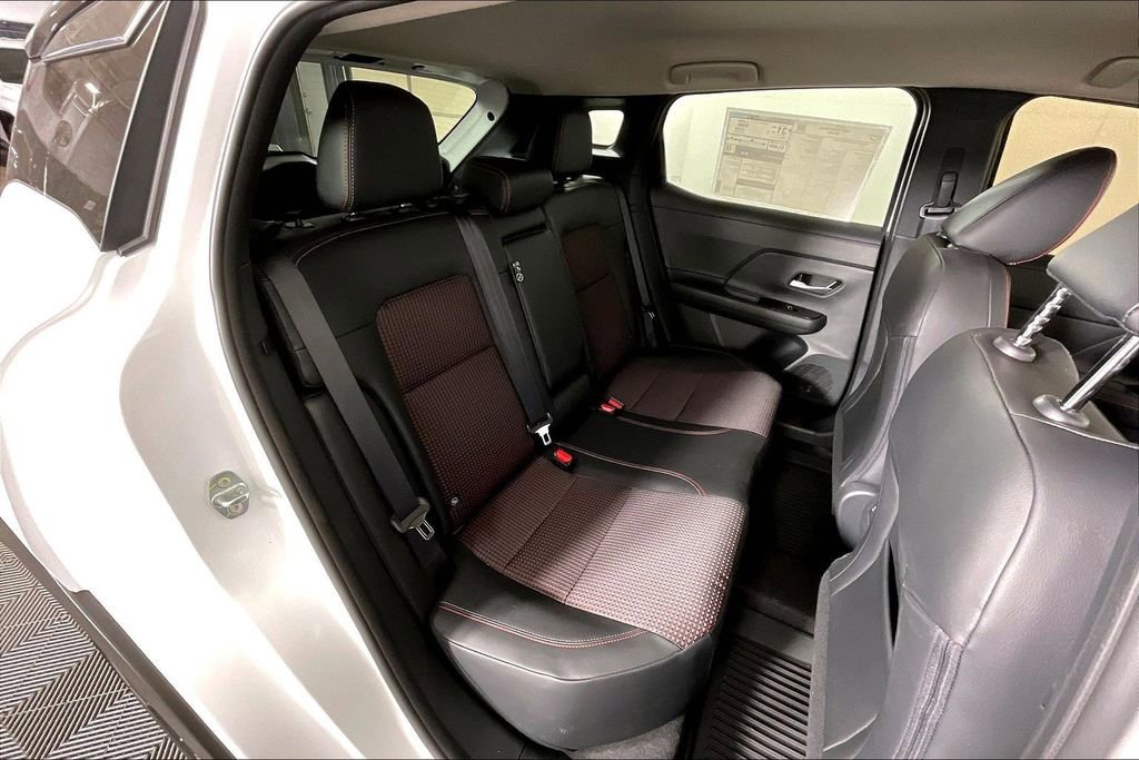 New 2026 Nissan Kicks SR w/ SR Premium Package image 19