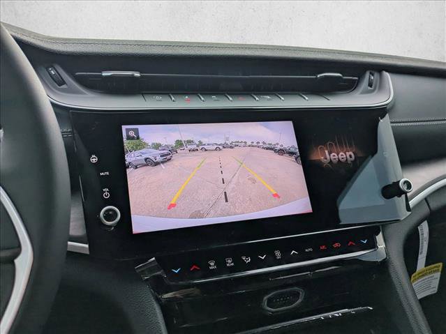 New 2026 Jeep Grand Cherokee Limited AWD/4WD image 12