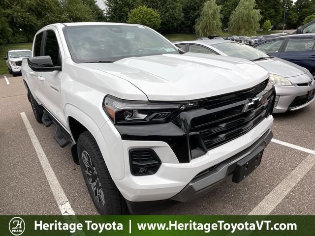 Used 2024 Chevrolet Colorado Z71 w/ Z71 Convenience Package 2 AWD/4WD image 1
