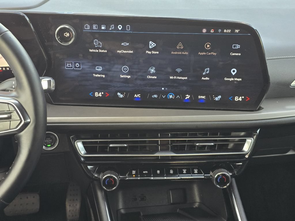 Used 2026 Chevrolet Traverse LT FWD image 16
