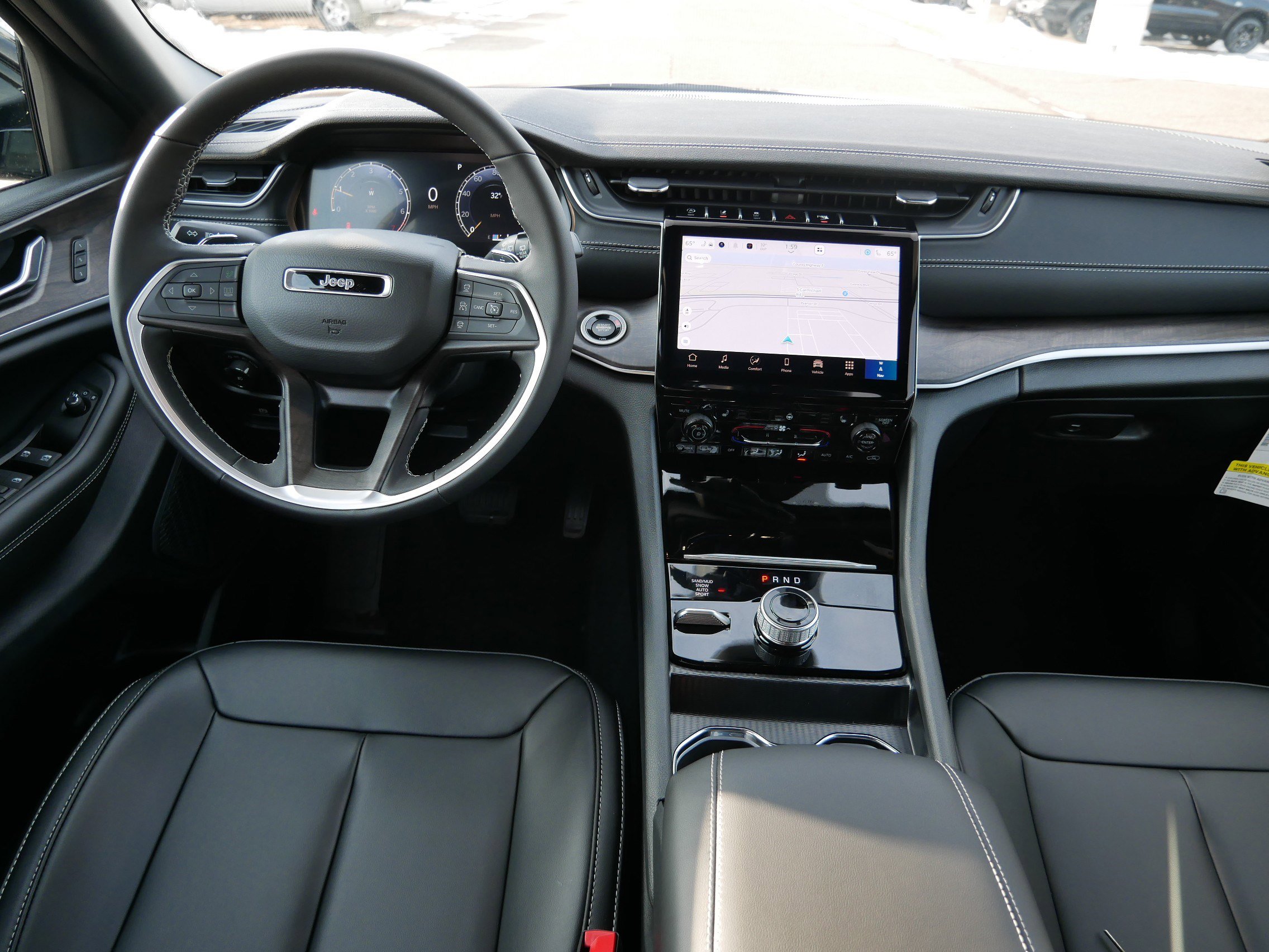 New 2025 Jeep Grand Cherokee L Limited image 10