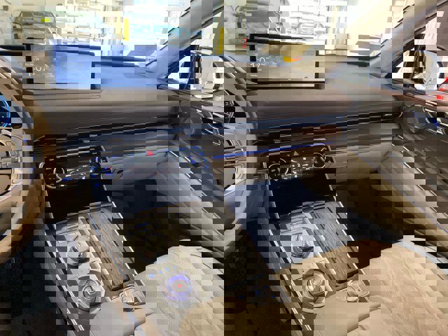 Used 2023 Genesis GV80 3.5T image 13