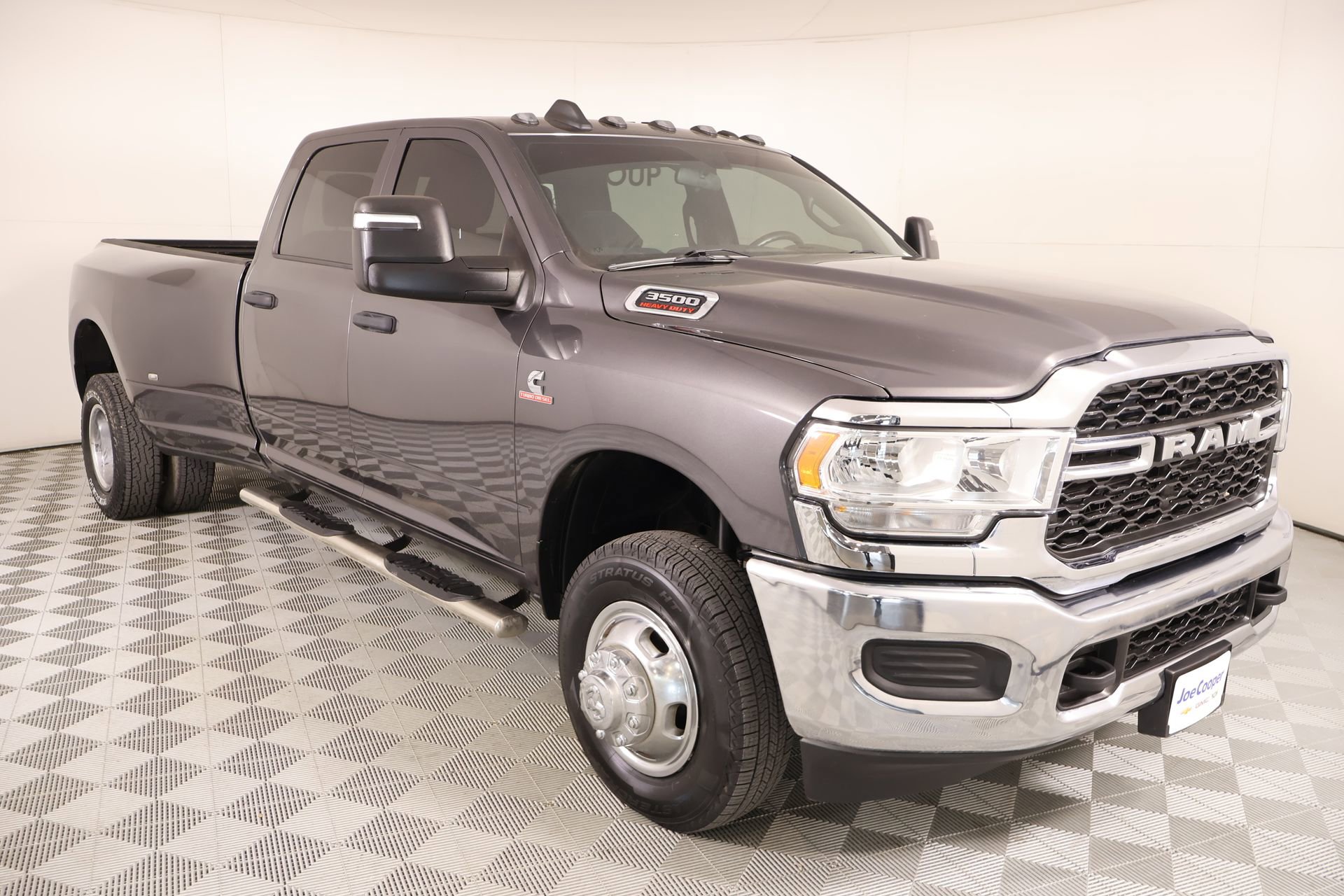 Used 2024 RAM 3500 Tradesman w/ Chrome Appearance Group image 1