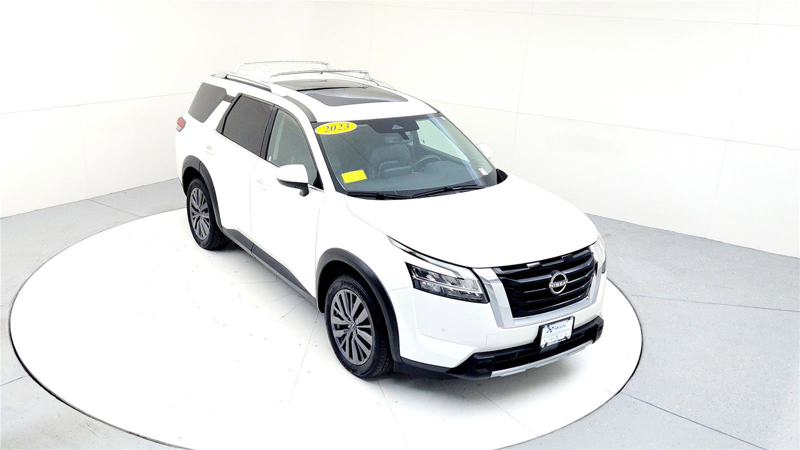 Used 2023 Nissan Pathfinder SL w/ SL Premium Package image 13