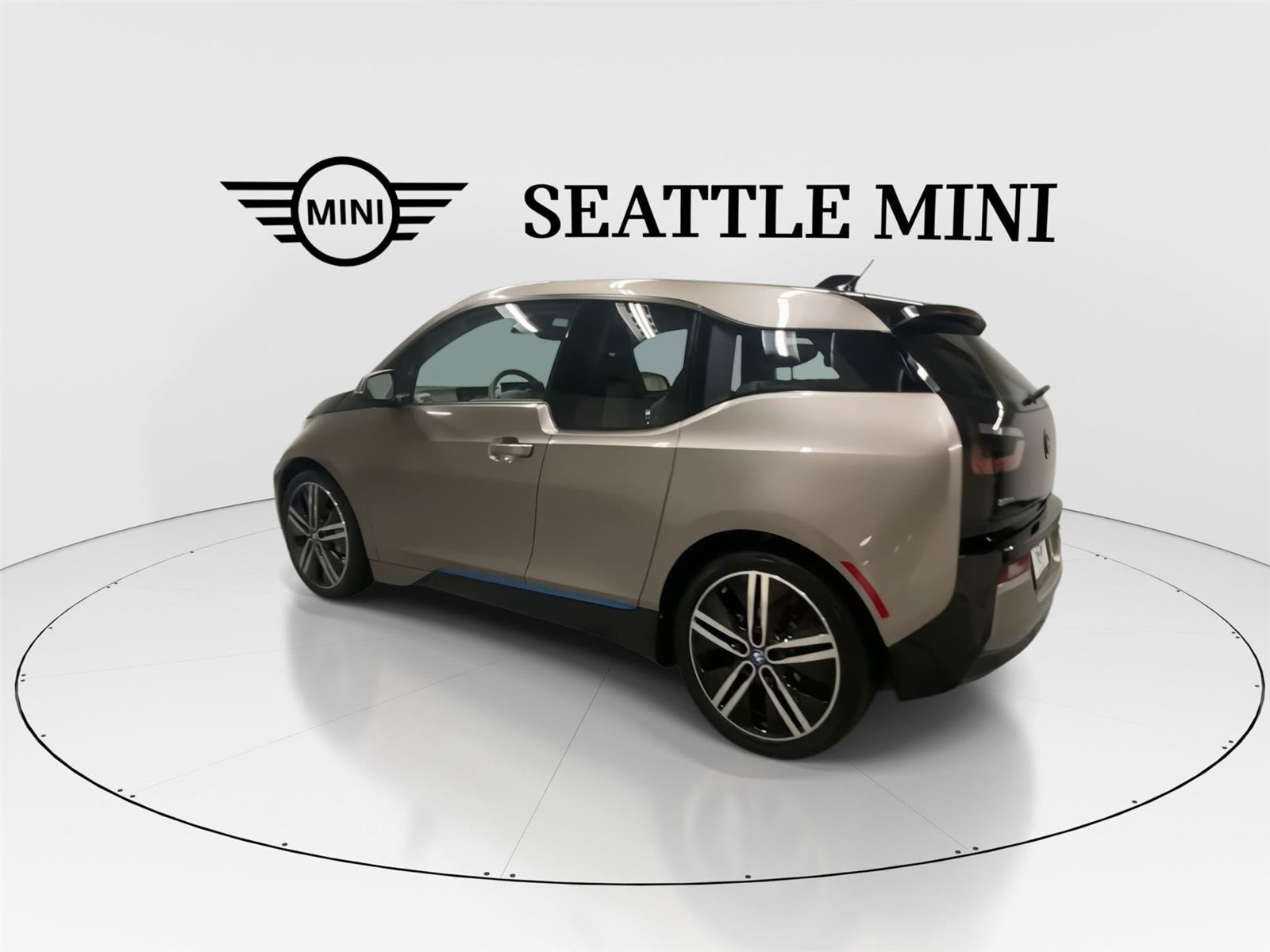 Used 2014 BMW i3 w/ Range Extender RWD image 8