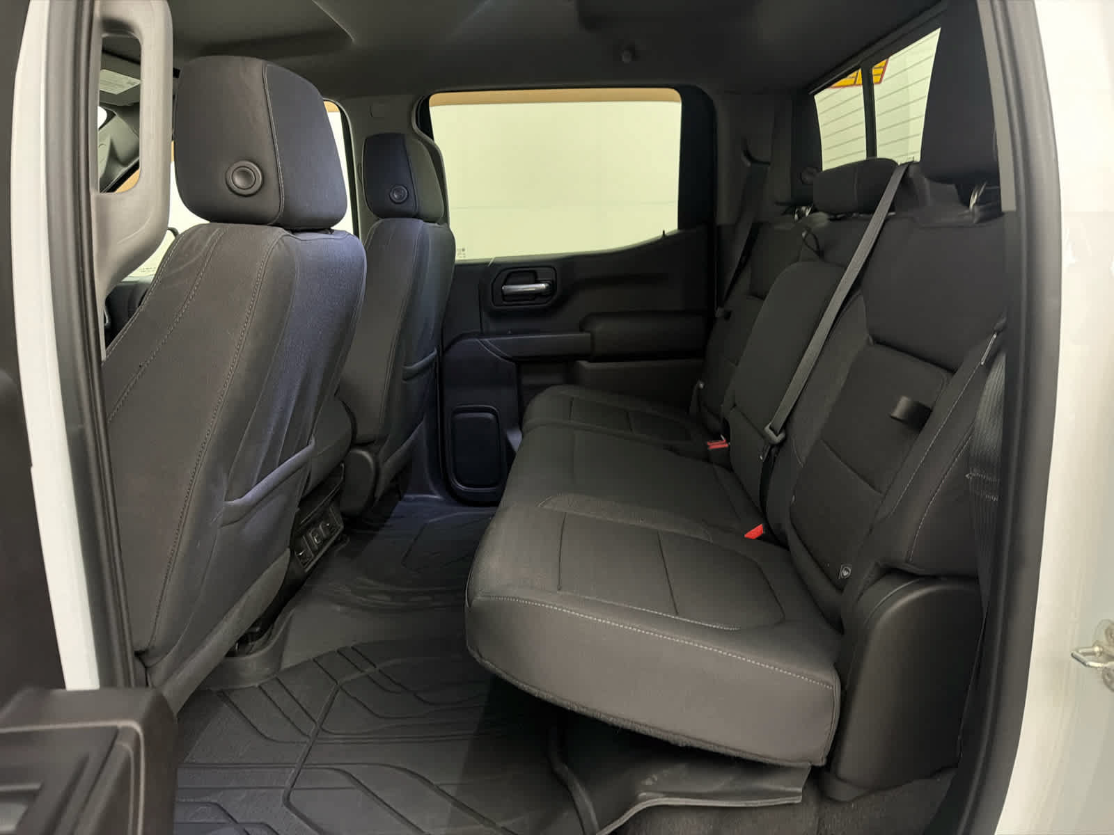 Used 2020 Chevrolet Silverado 1500 LT w/ All-Star Edition AWD/4WD image 15