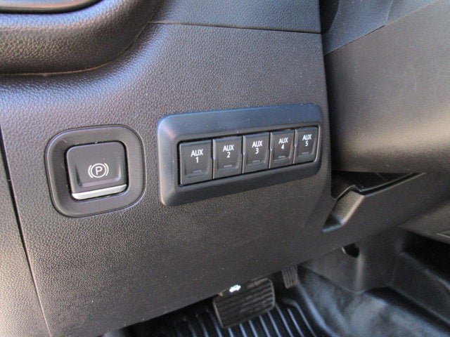 Used 2023 GMC Sierra 3500 Pro w/ Convenience Package AWD/4WD image 17