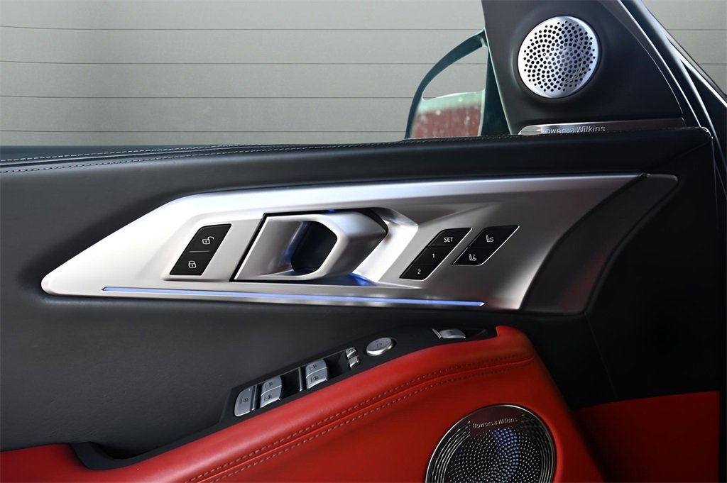 Used 2023 BMW XM image 14