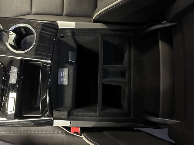 Certified 2025 Cadillac Escalade Sport AWD/4WD image 29