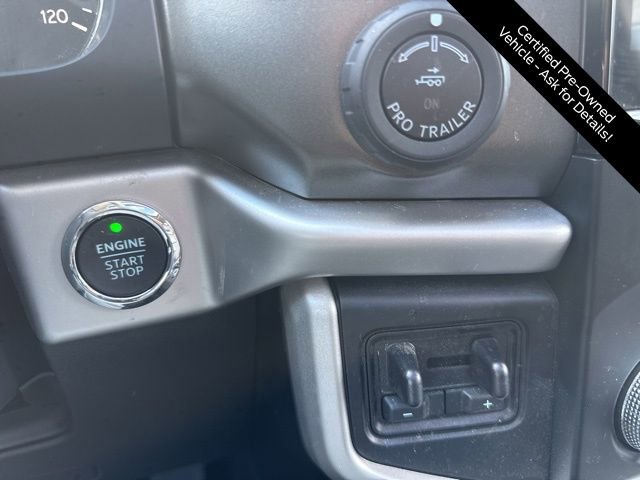 Used 2024 Ford Expedition XLT image 17