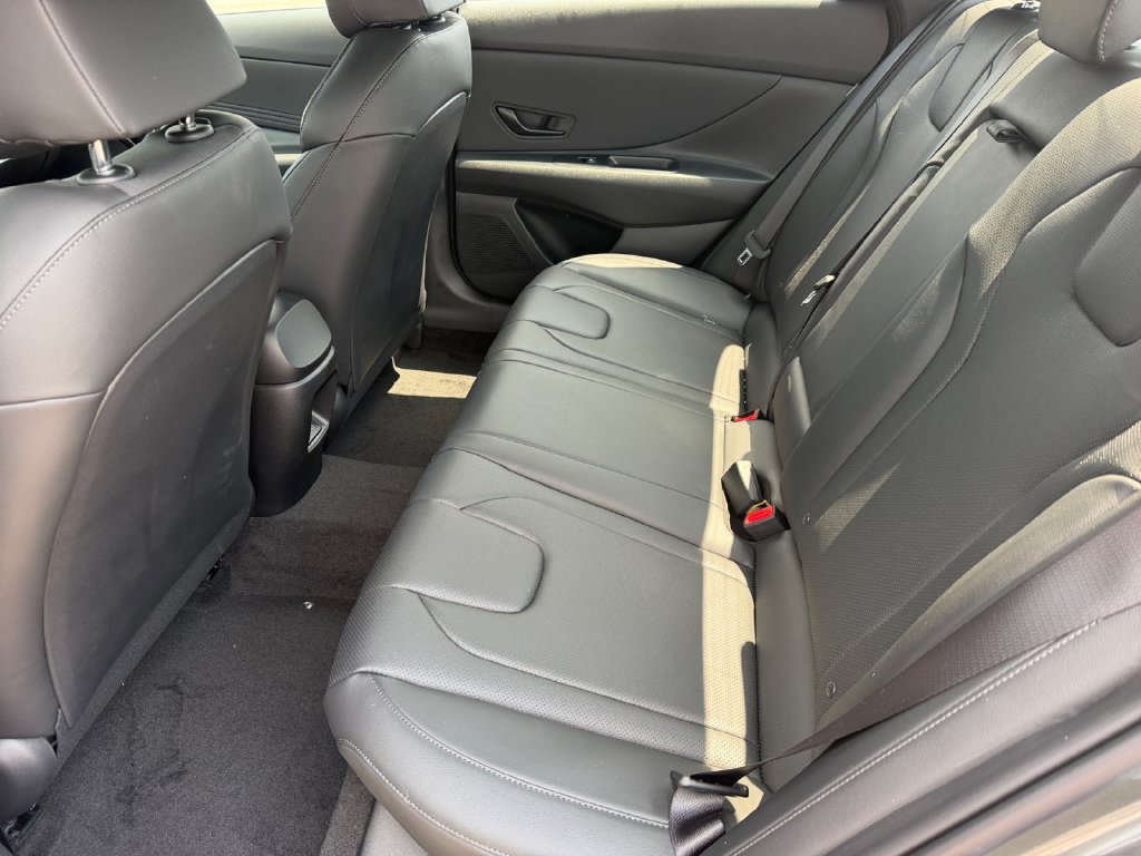New 2026 Hyundai Elantra SEL Sport FWD image 14
