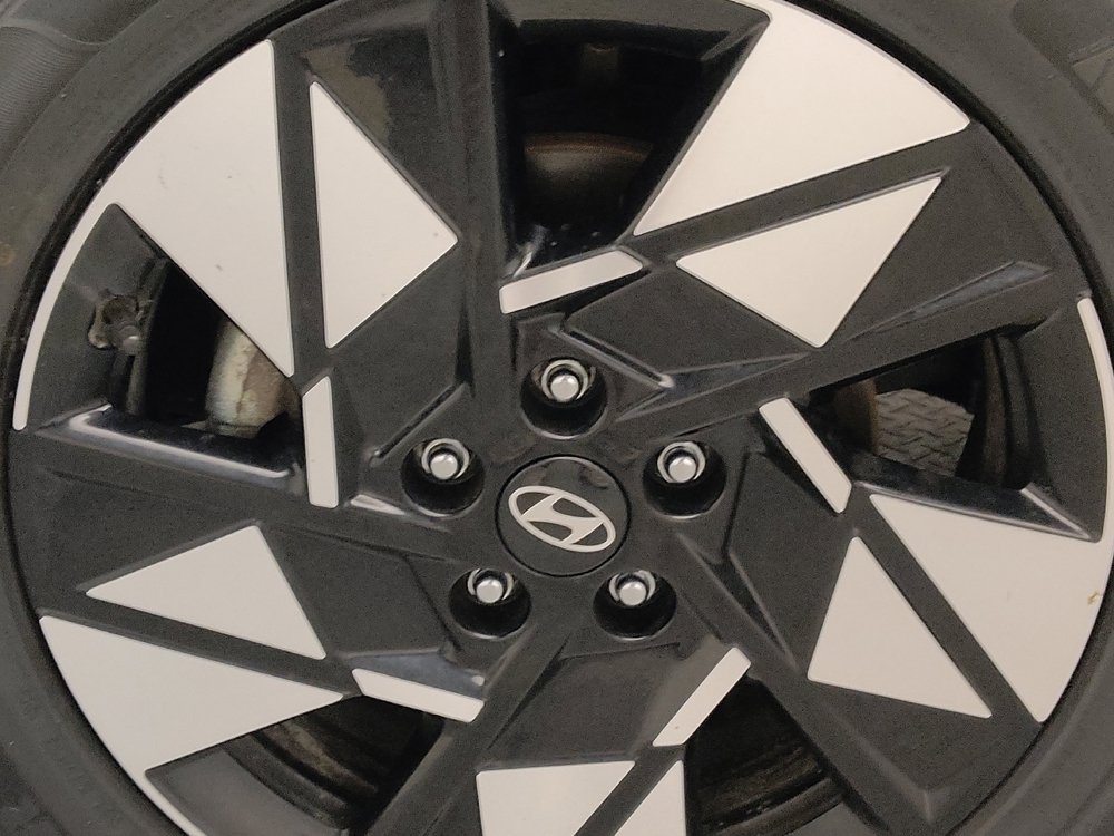 Used 2024 Hyundai Kona SEL FWD image 31