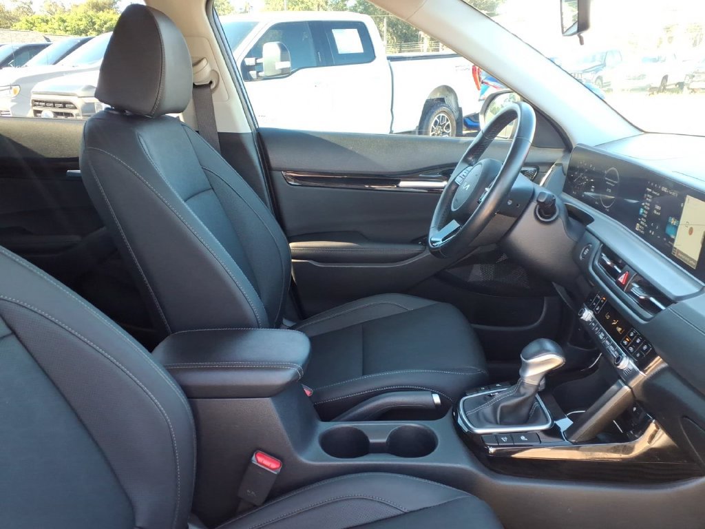 Used 2024 Kia Seltos EX FWD image 12