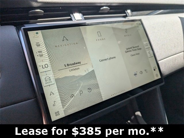 Used 2024 Land Rover Discovery Sport S image 11