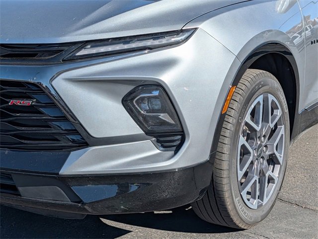 Used 2025 Chevrolet Blazer RS image 2