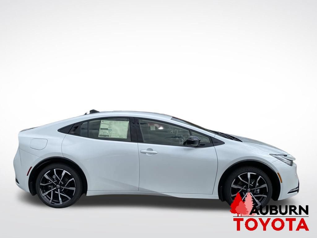 New 2027 Toyota Prius Plug-In Hybrid FWD image 8