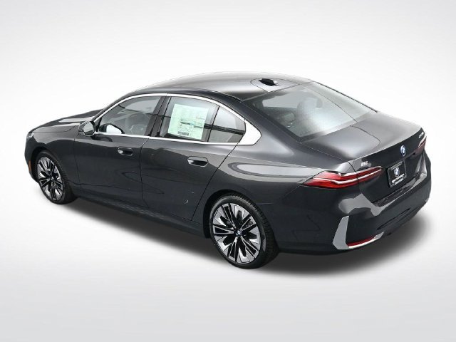New 2026 BMW i5 eDrive40 AWD/4WD image 28