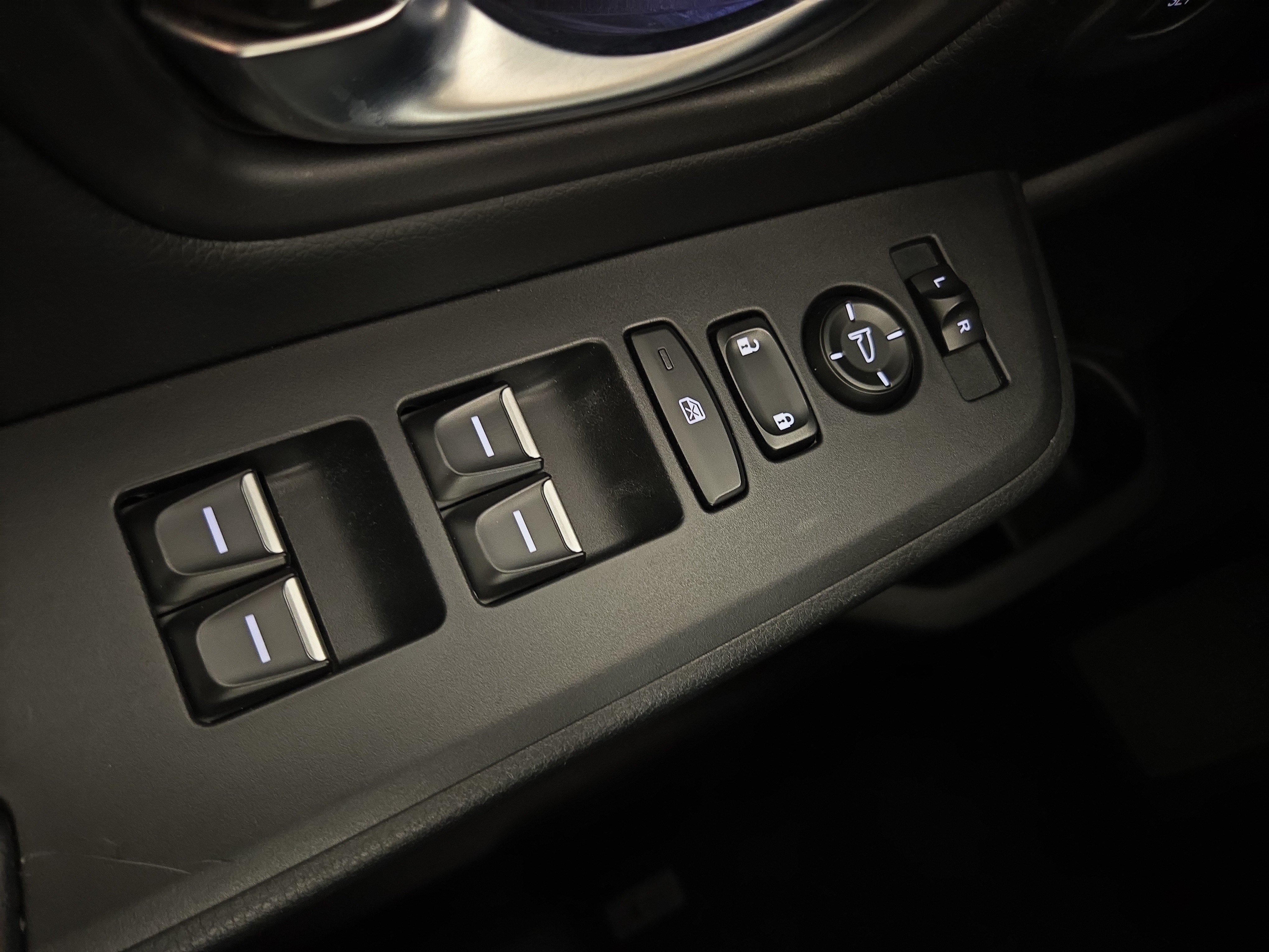 Used 2023 Honda Pilot Touring image 28