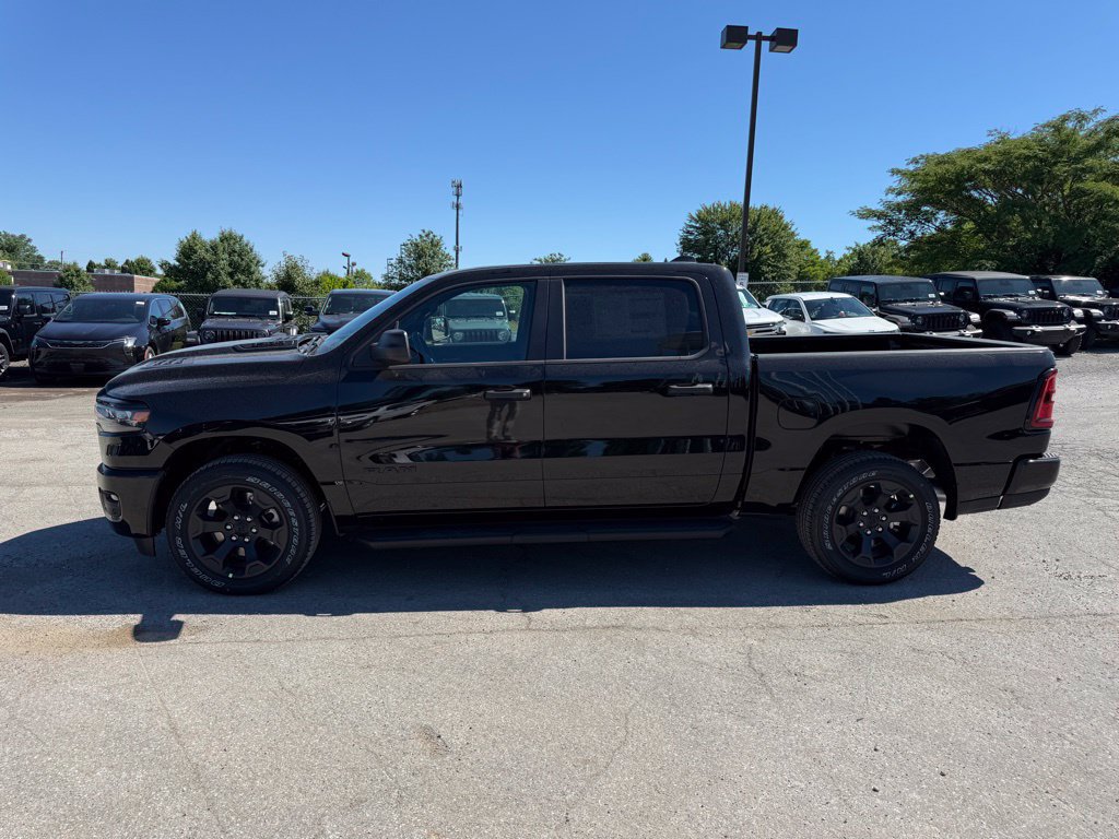 New 2026 RAM 1500 Express AWD/4WD image 10