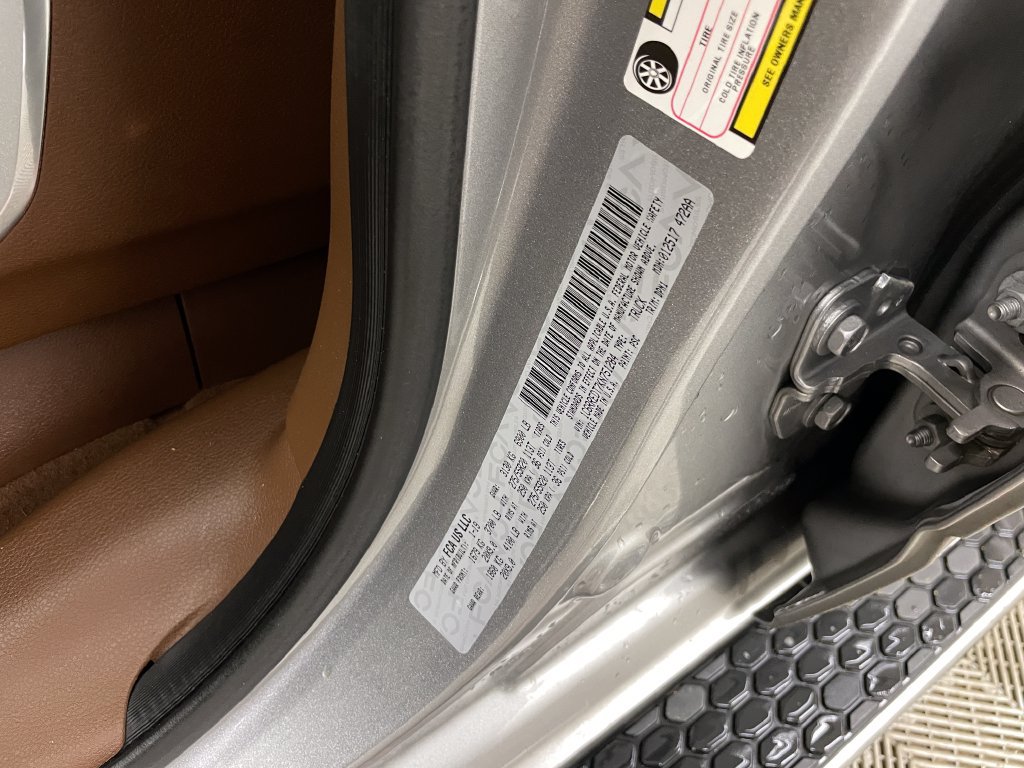 Used 2019 RAM 1500 Laramie RWD image 38