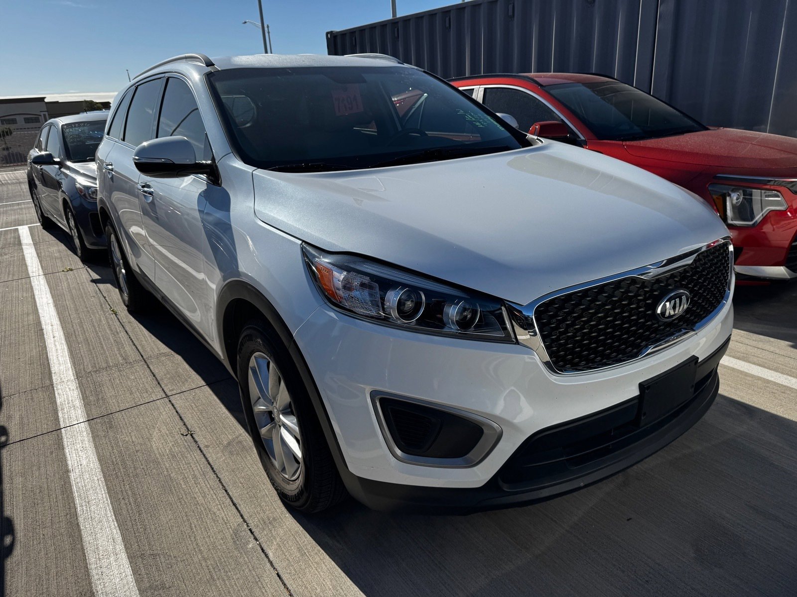 Used 2016 Kia Sorento LX w/ LX Convenience Package image 5