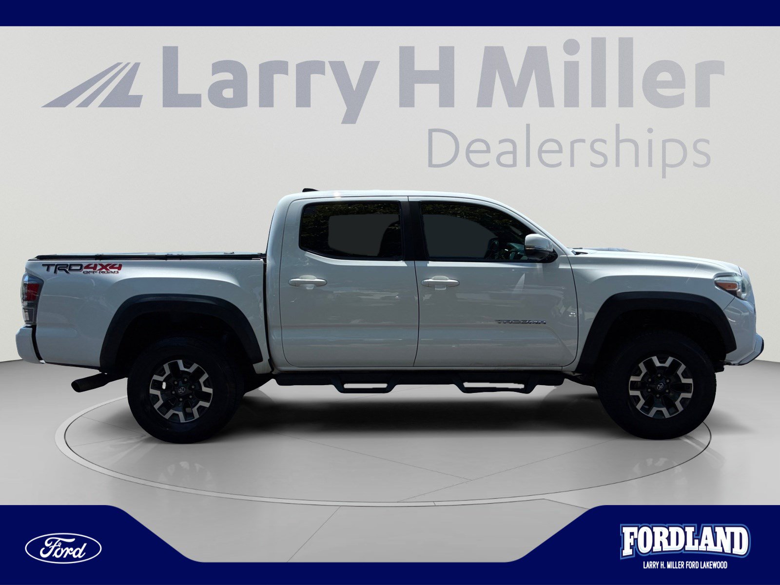 Used 2020 Toyota Tacoma TRD Off-Road w/ TRD Premium Off Road Package AWD/4WD image 6